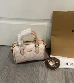 Picture of Coach Handbags _SKUfw231688193fw
